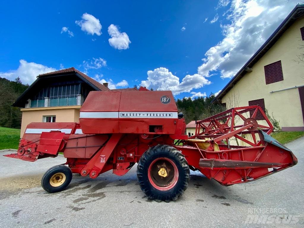 Massey Ferguson 187 콤바인 수확기