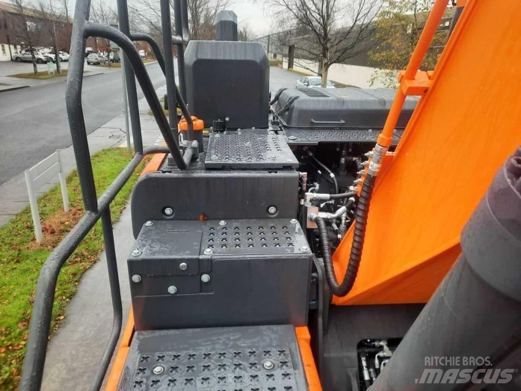 Doosan Dx140W-7  휠 굴삭기