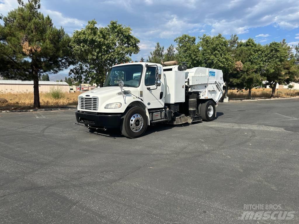 Tymco 600 청소 트럭