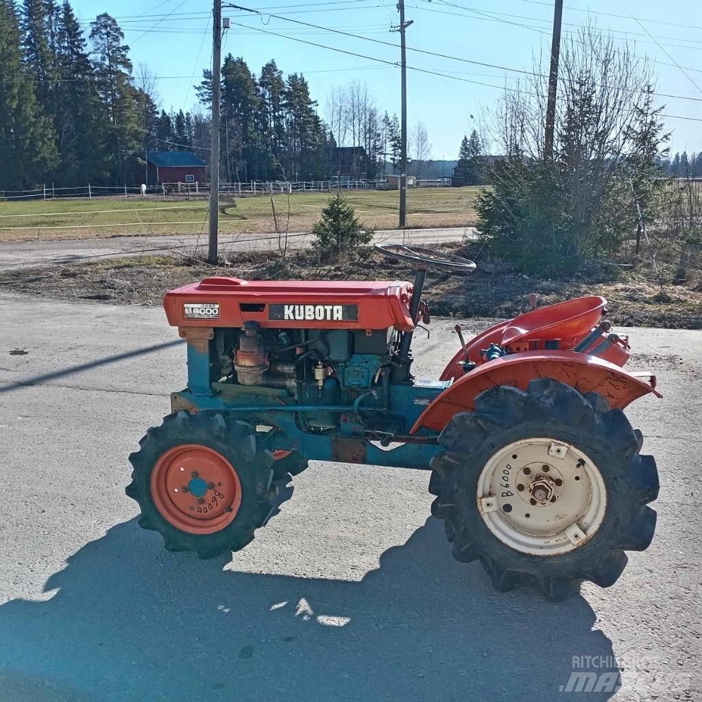 Kubota B 6000 트랙터