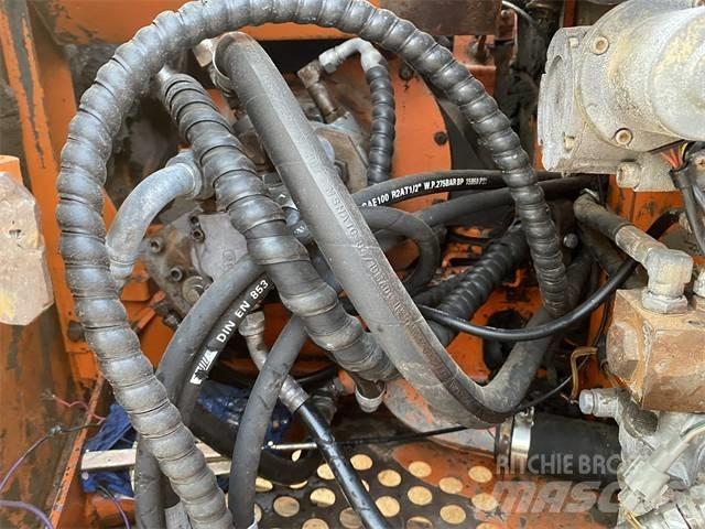Hitachi EX60-5 대형 굴삭기 29톤 이상