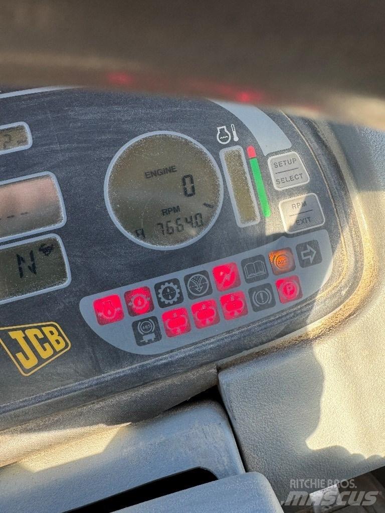 JCB Fastrac 3185 트랙터