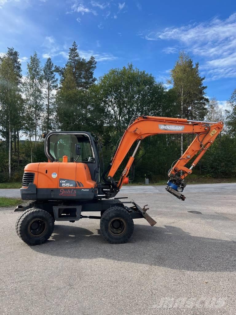 Doosan DX 55 소형 굴삭기 7톤 미만