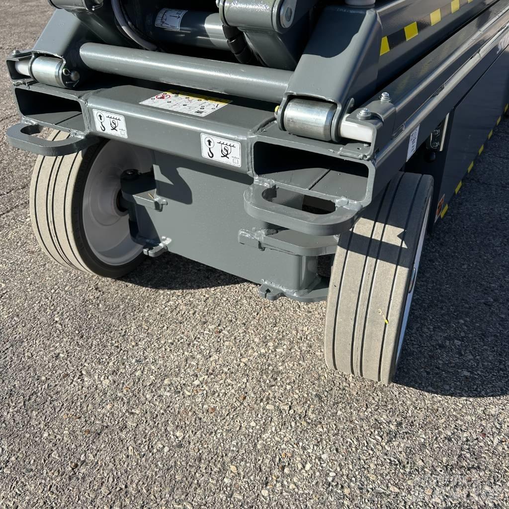 SkyJack SJ 3226 가위형 리프트