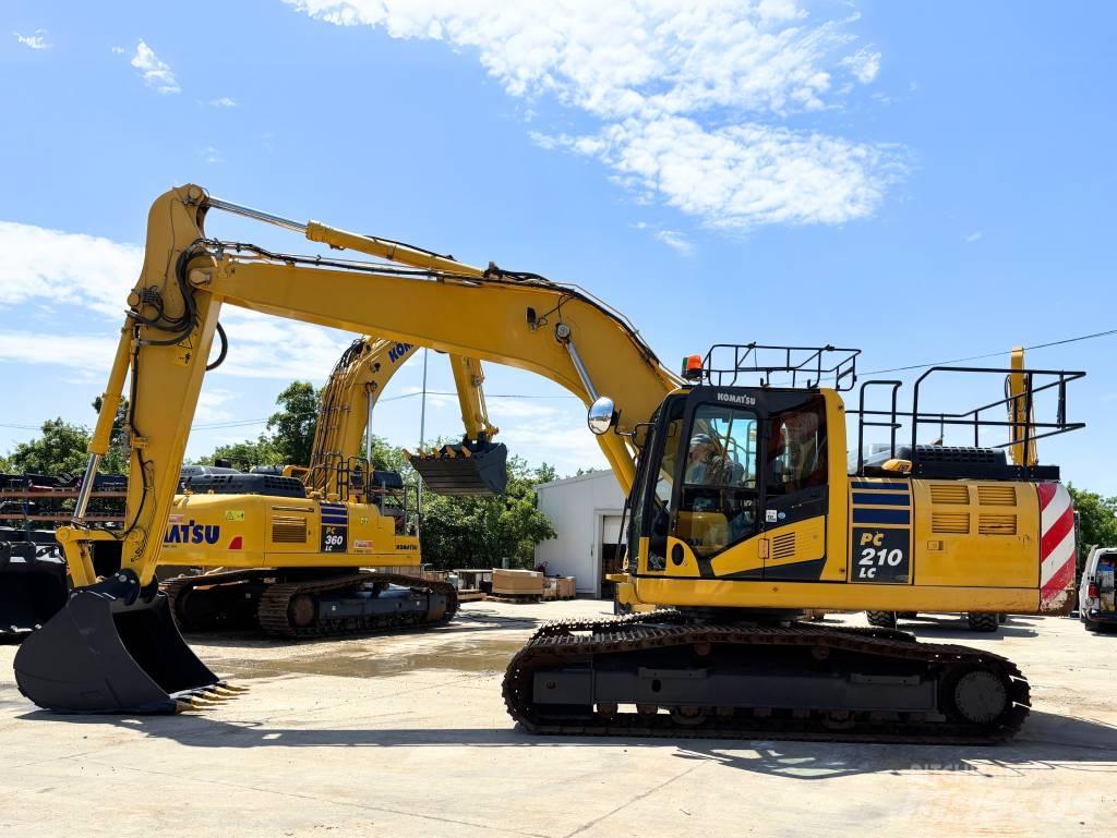 Komatsu PC210LC-11 대형 굴삭기 29톤 이상