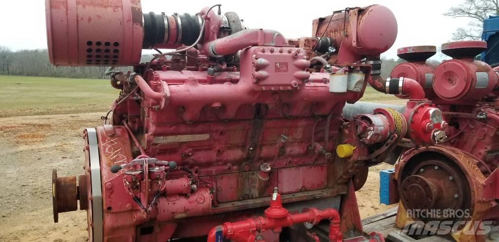 Cummins VT1710 엔진