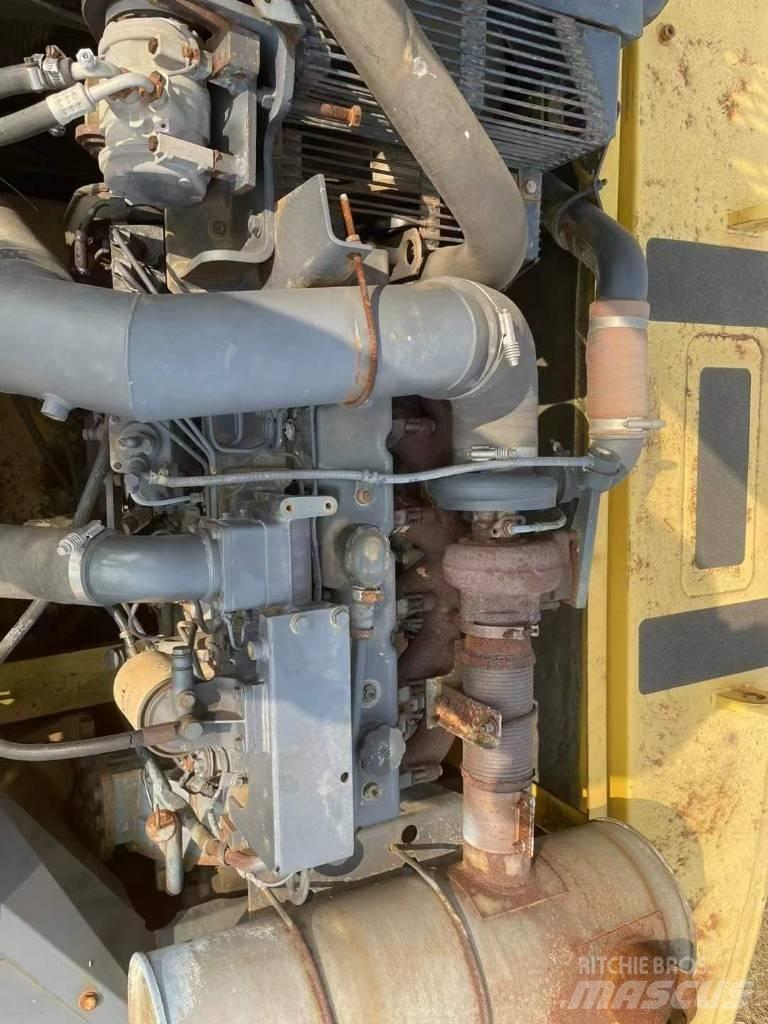 Komatsu PC 360 대형 굴삭기 29톤 이상