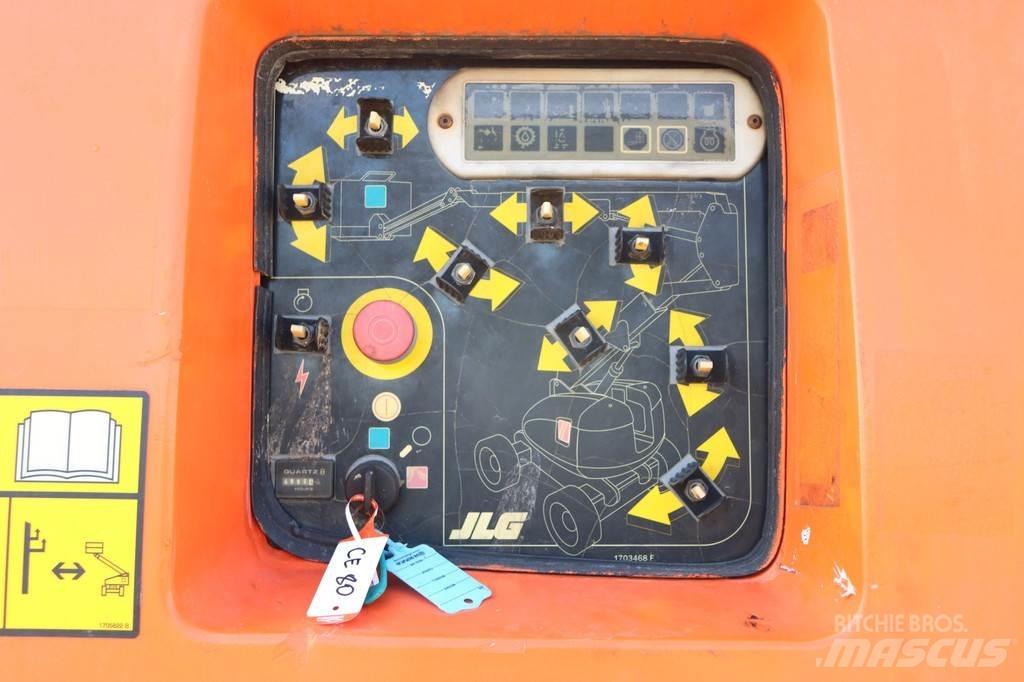 JLG 800AJ 관절형 전동이동 리프트