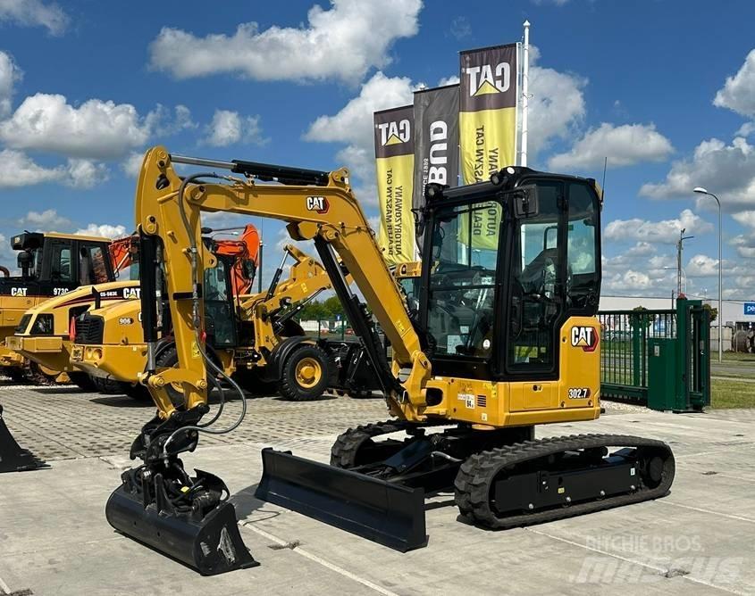 CAT 302.7 CR 소형 굴삭기 7톤 미만