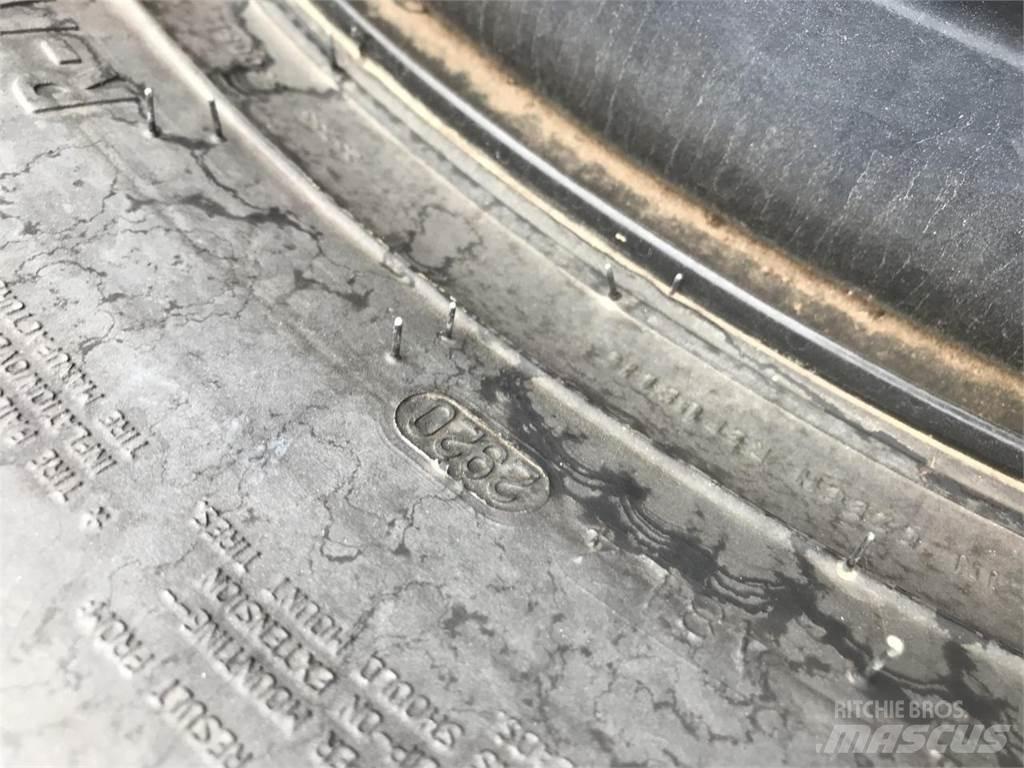 Mitas 600/65R34 타이어, 휠 및 림