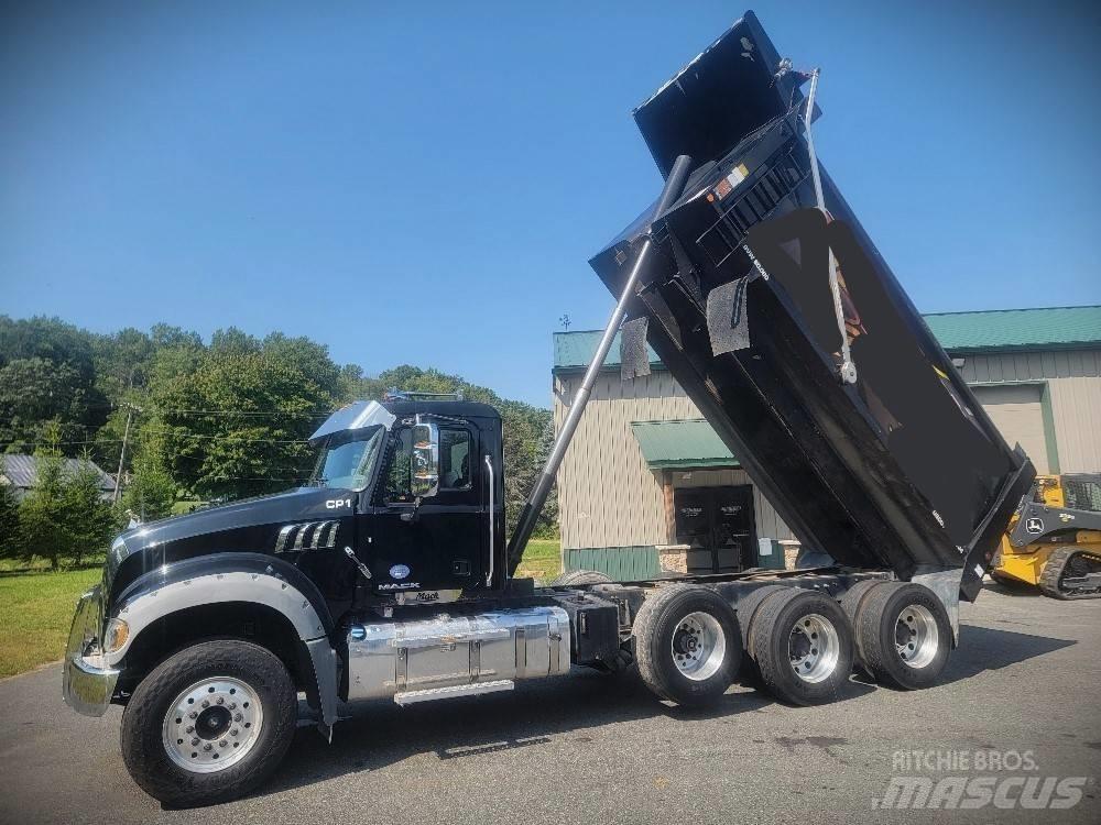 Mack Granite GU 713 덤프 트럭
