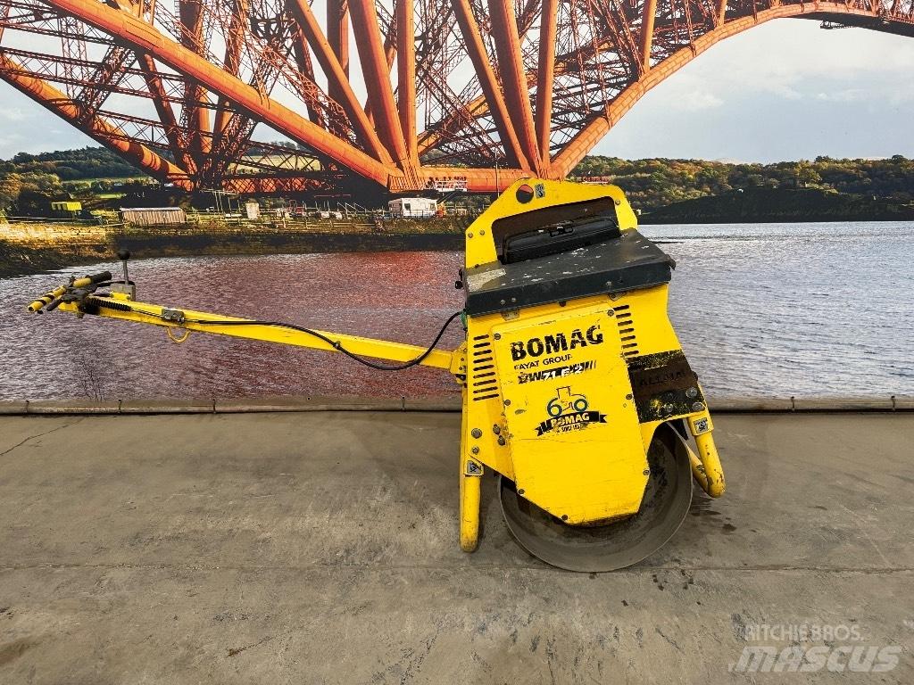 Bomag BW 71 E-2 싱글 드럼 롤러
