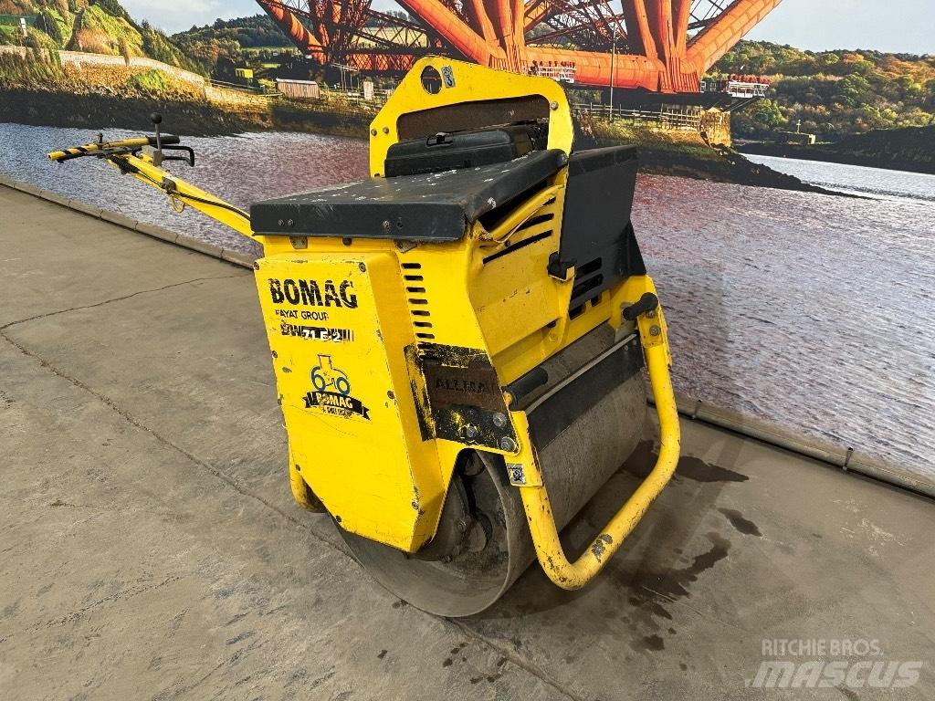Bomag BW 71 E-2 싱글 드럼 롤러