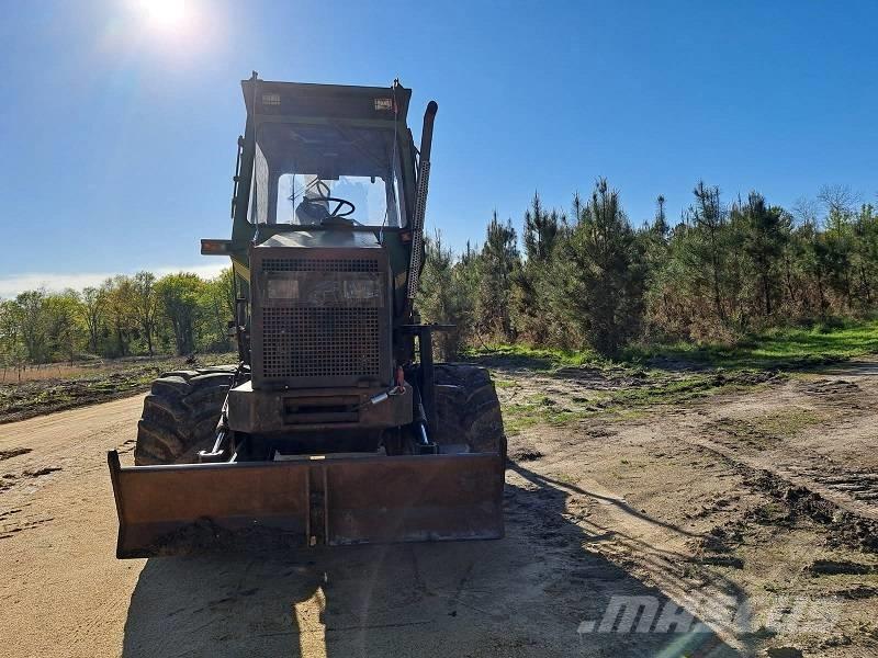 Sogedep 150-12 원목 포워더