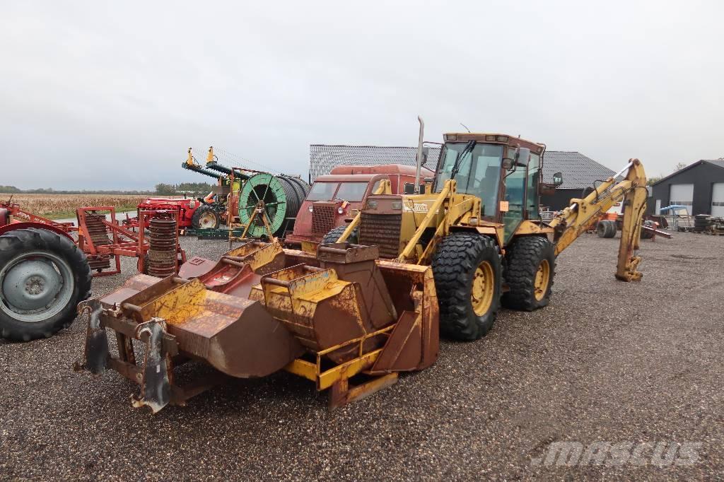 Hydrema 906 백호로더