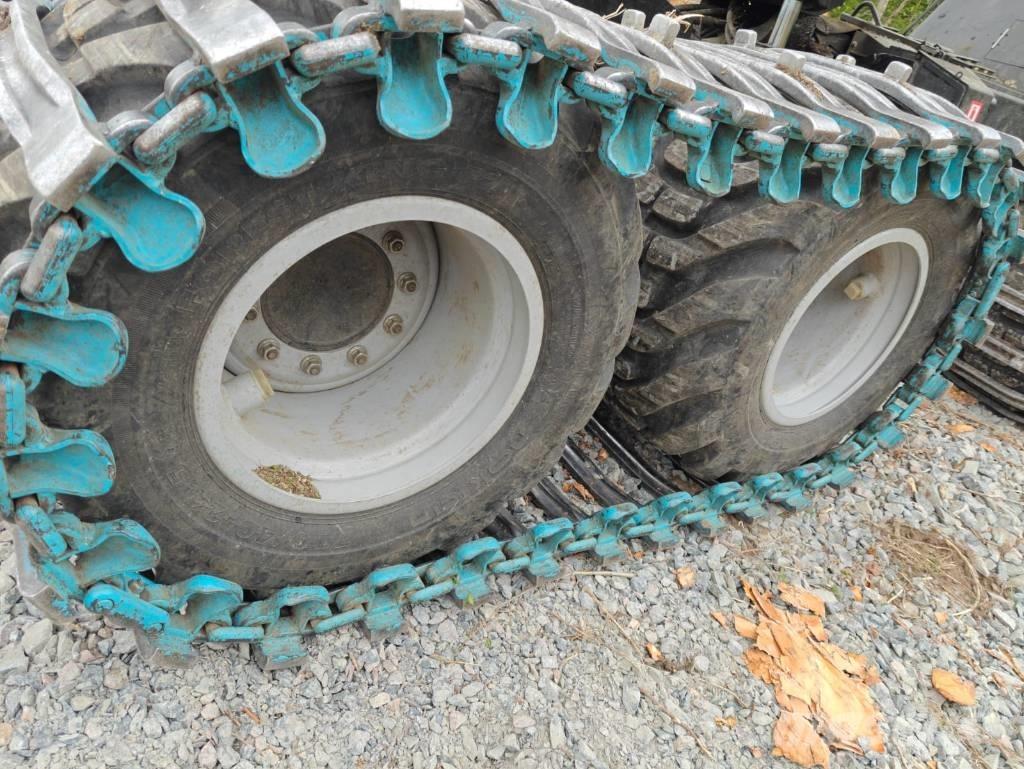 Komatsu 901 XC 원목 하베스터