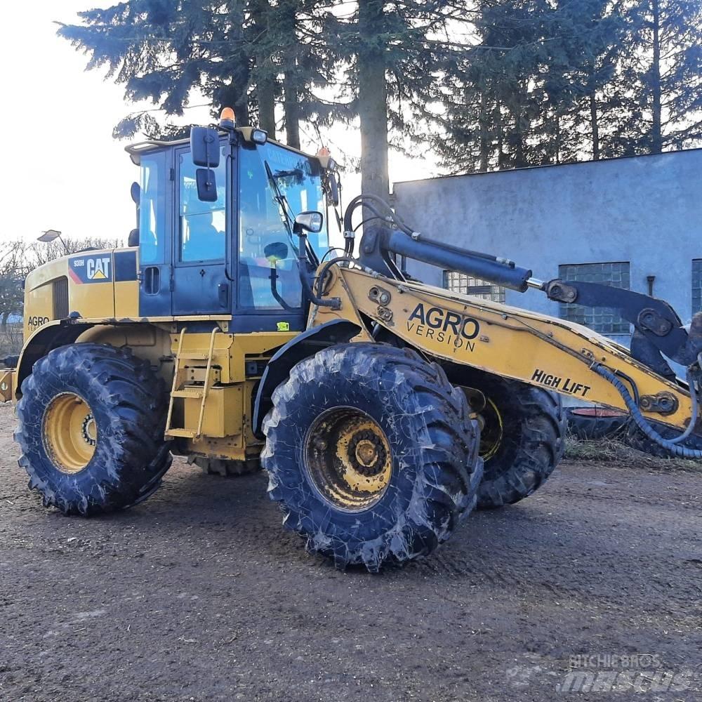 CAT 930 H AGRO 프론트 로더 및 굴착기