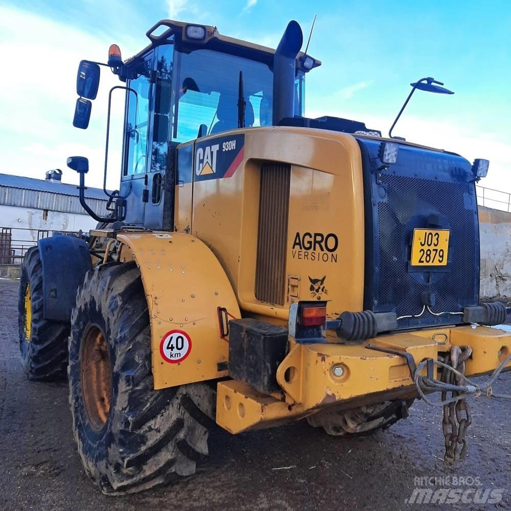 CAT 930 H AGRO 프론트 로더 및 굴착기
