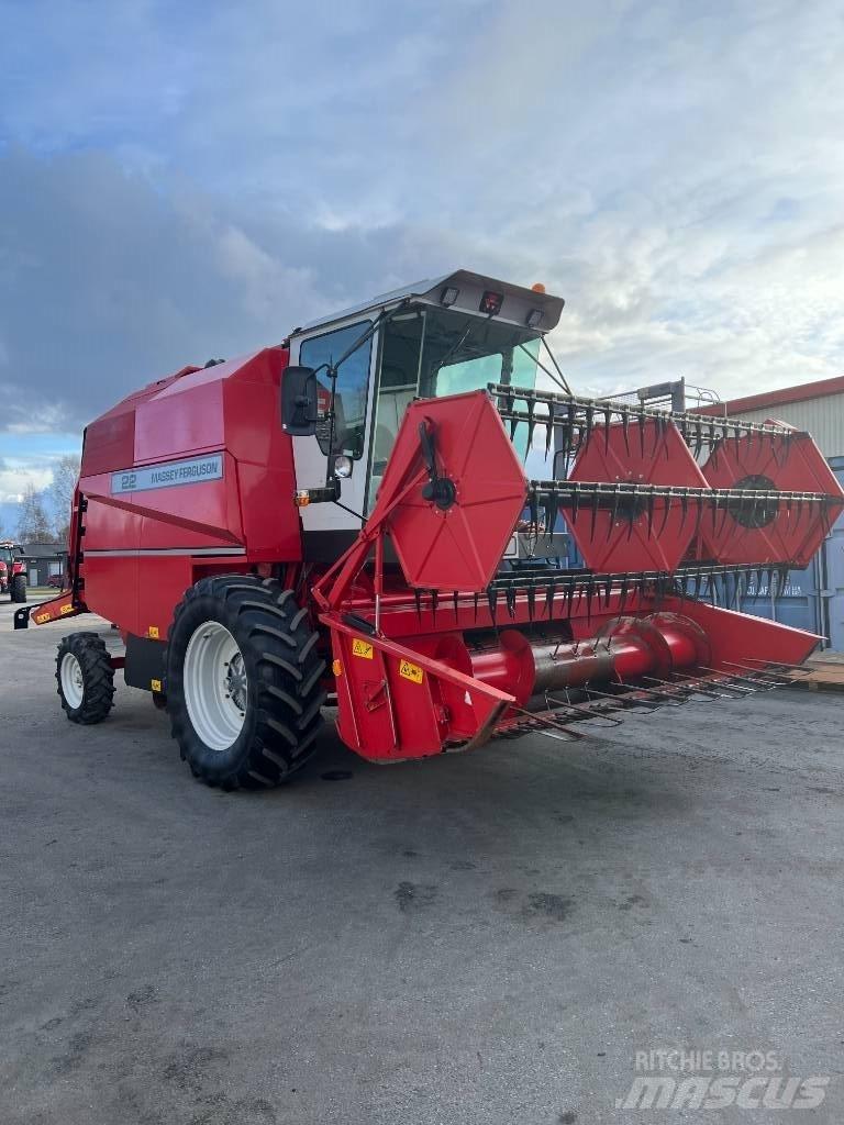 Massey Ferguson 22 콤바인 수확기