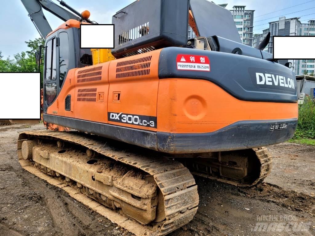 Doosan DX 300 LCA 대형 굴삭기 29톤 이상