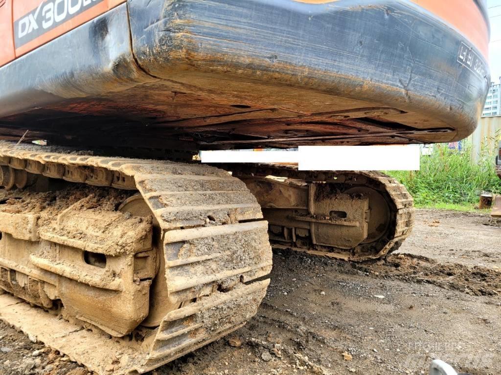 Doosan DX 300 LCA 대형 굴삭기 29톤 이상