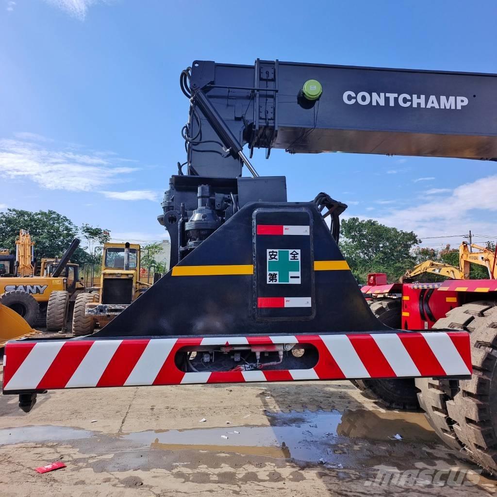 Kalmar DRF 450 리치 스태커