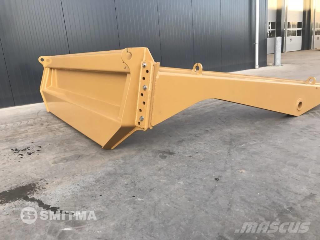 CAT 730 테일게이트