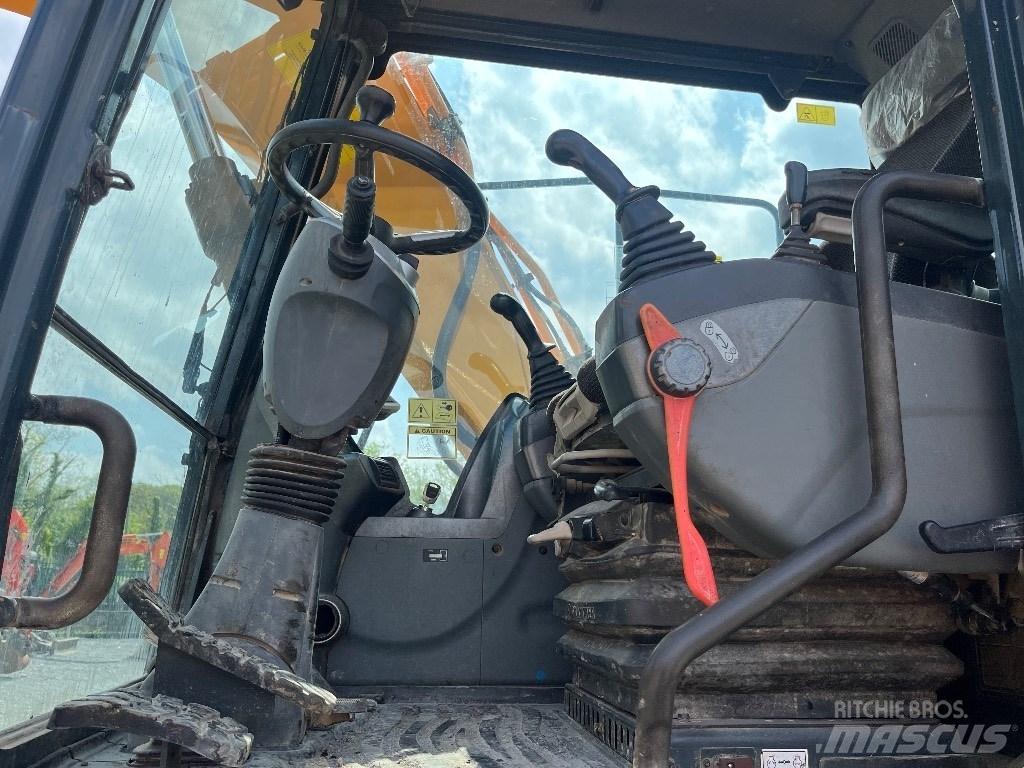 Hyundai HW140  휠 굴삭기