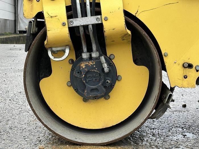 Bomag BW 80 AD-5 트윈 드럼 롤러
