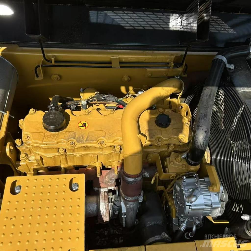 CAT 324D2L 대형 굴삭기 29톤 이상
