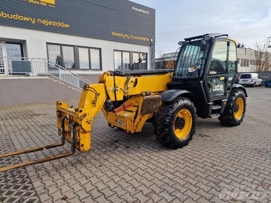 JCB 535-140 텔러 핸들러