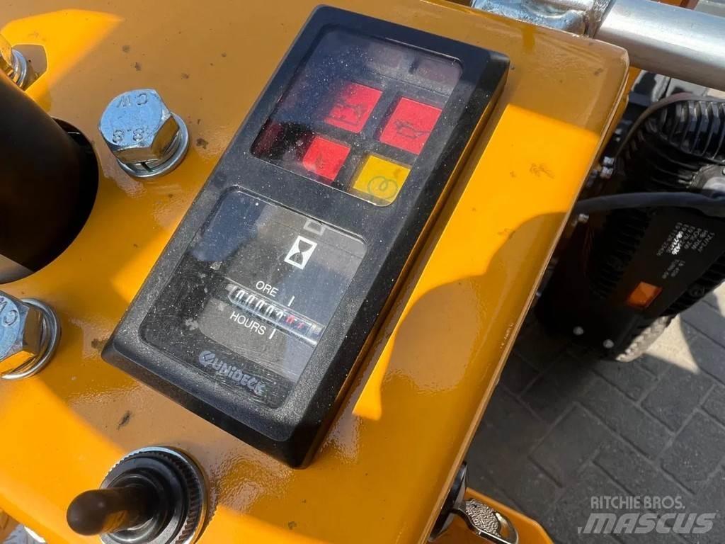 Knikmops KM85  휠로우더