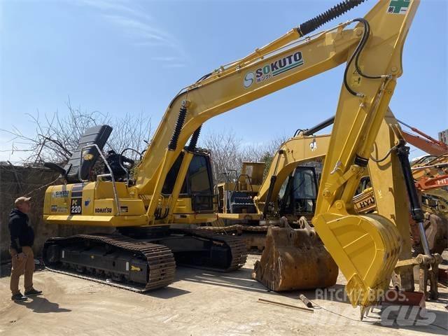 Komatsu PC 220-8 대형 굴삭기 29톤 이상