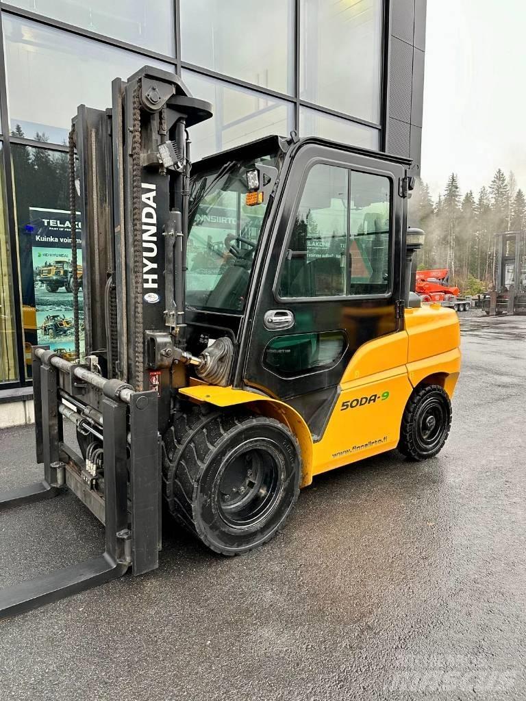 Hyundai 50DA-9 디젤 지게차