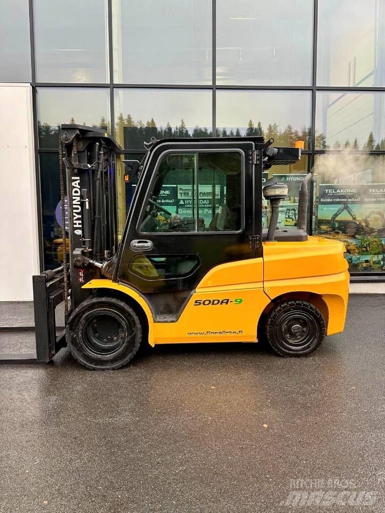 Hyundai 50DA-9 디젤 지게차