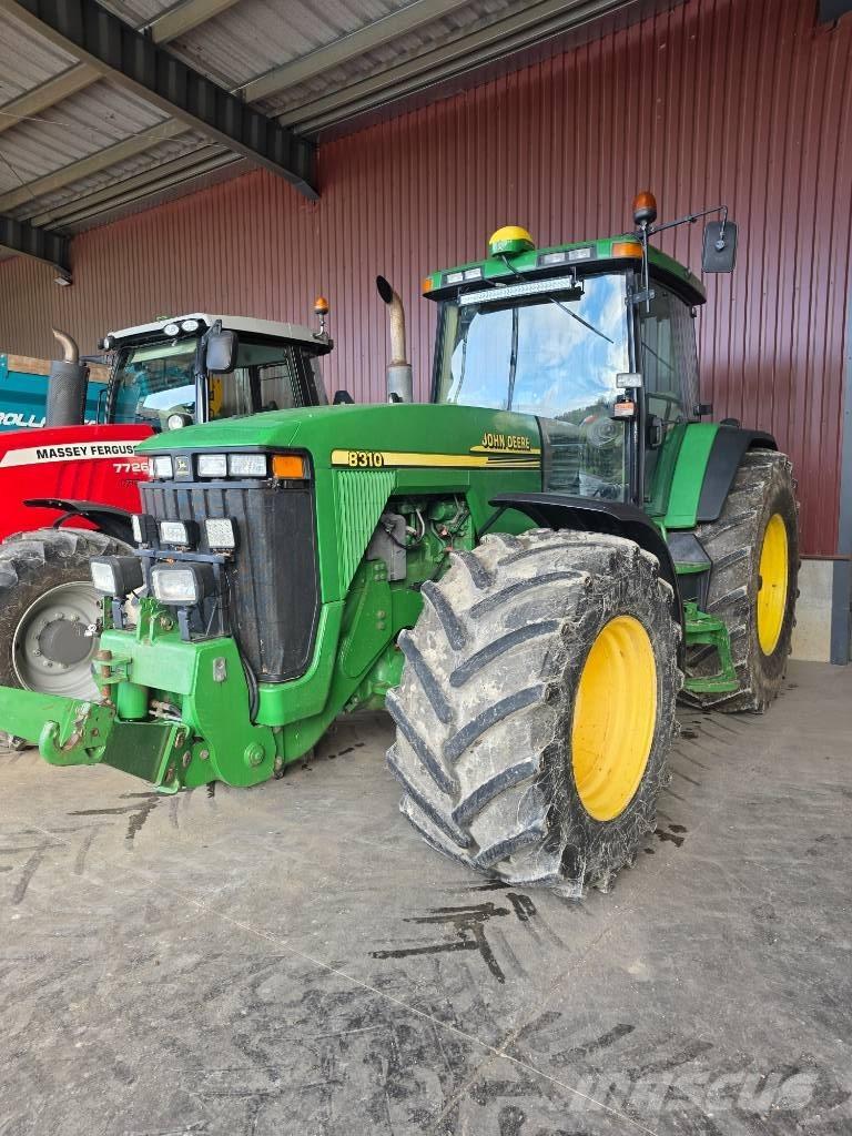 John Deere 8310 트랙터