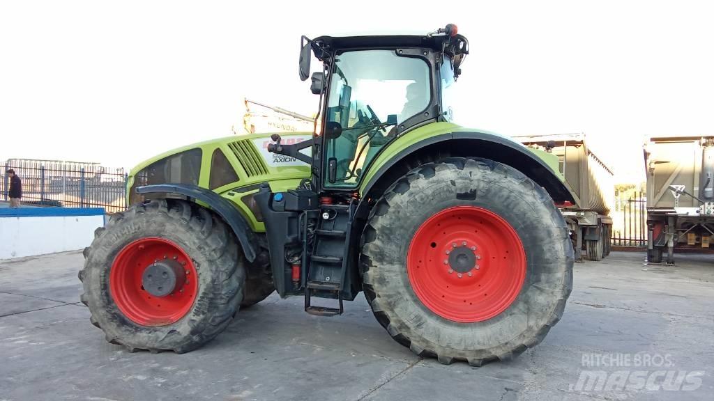 CLAAS Axion 920 트랙터