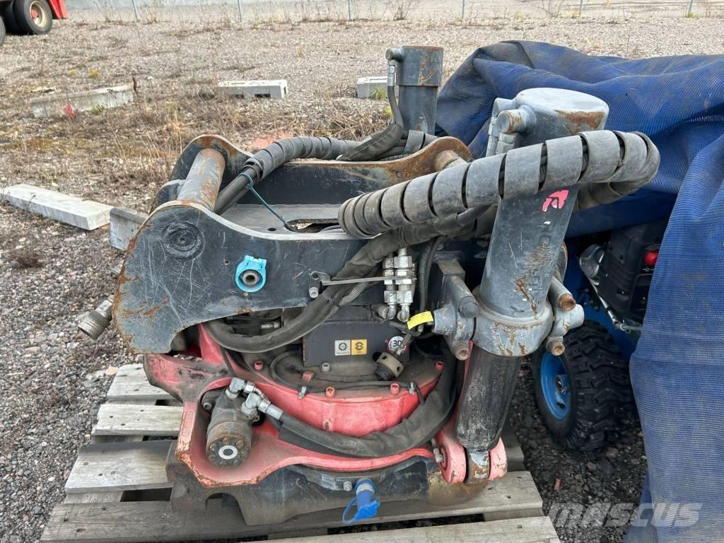 Rototilt R 8 로테이터