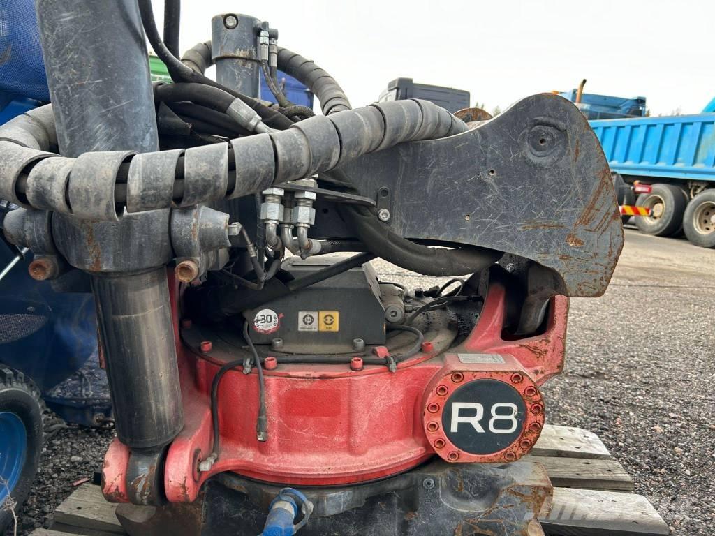 Rototilt R 8 로테이터