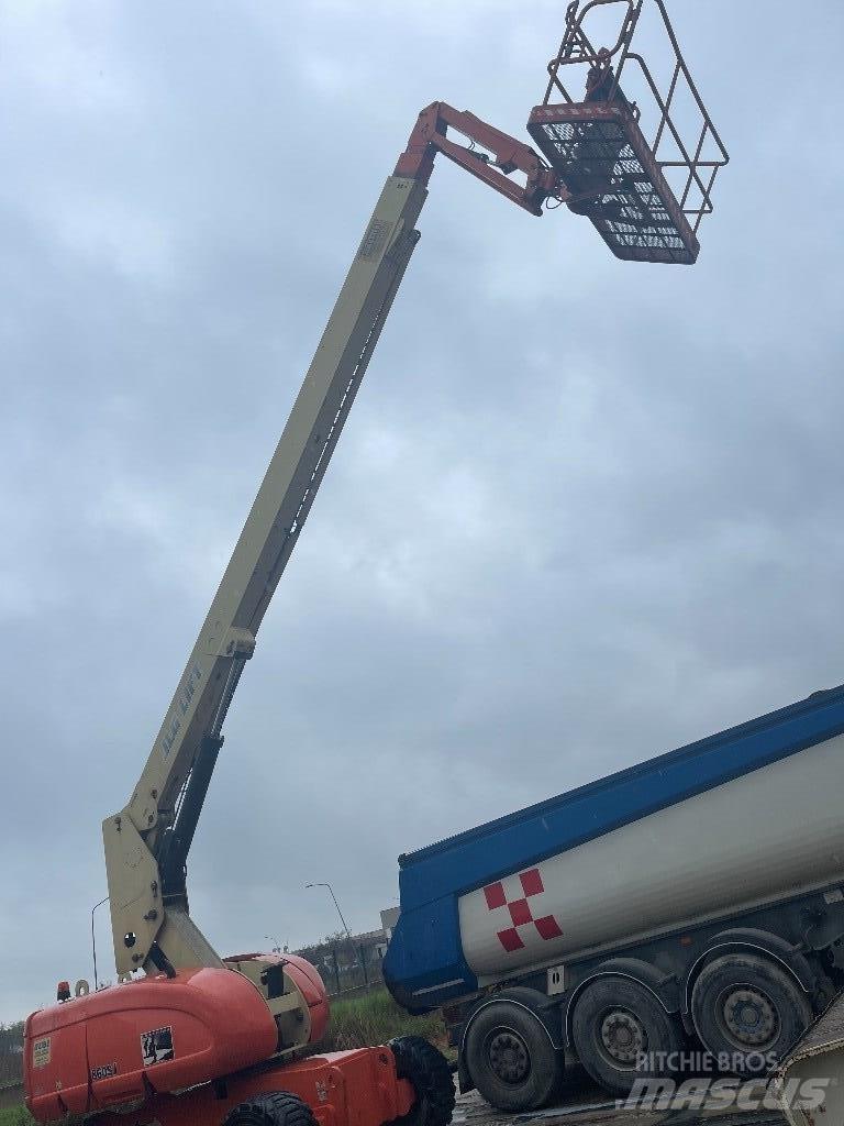 JLG 860 SJ 견인식 전동이동 리프트