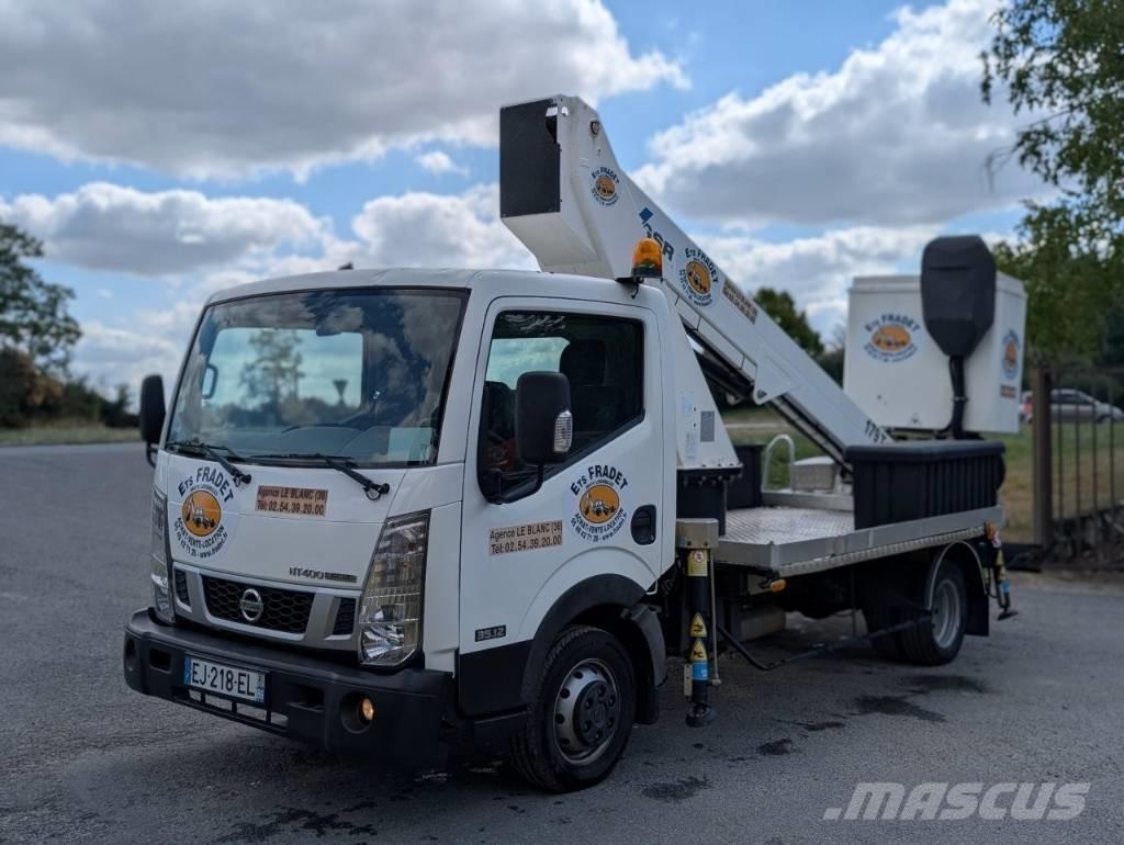 Nissan NT400 트럭 탑재 고소작업대