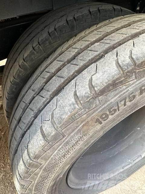 Iveco 35C 12 패널 화물차