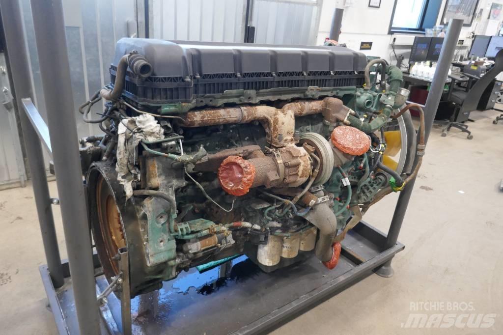 Volvo D13K500 엔진