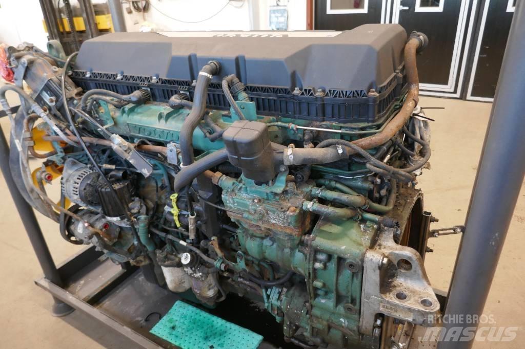 Volvo D13K500 엔진