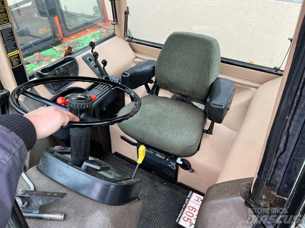 John Deere 4755 트랙터