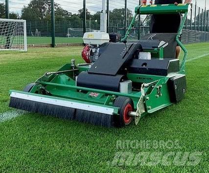 Dennis Pro34R 밀면서 전진하는 잔디깎기