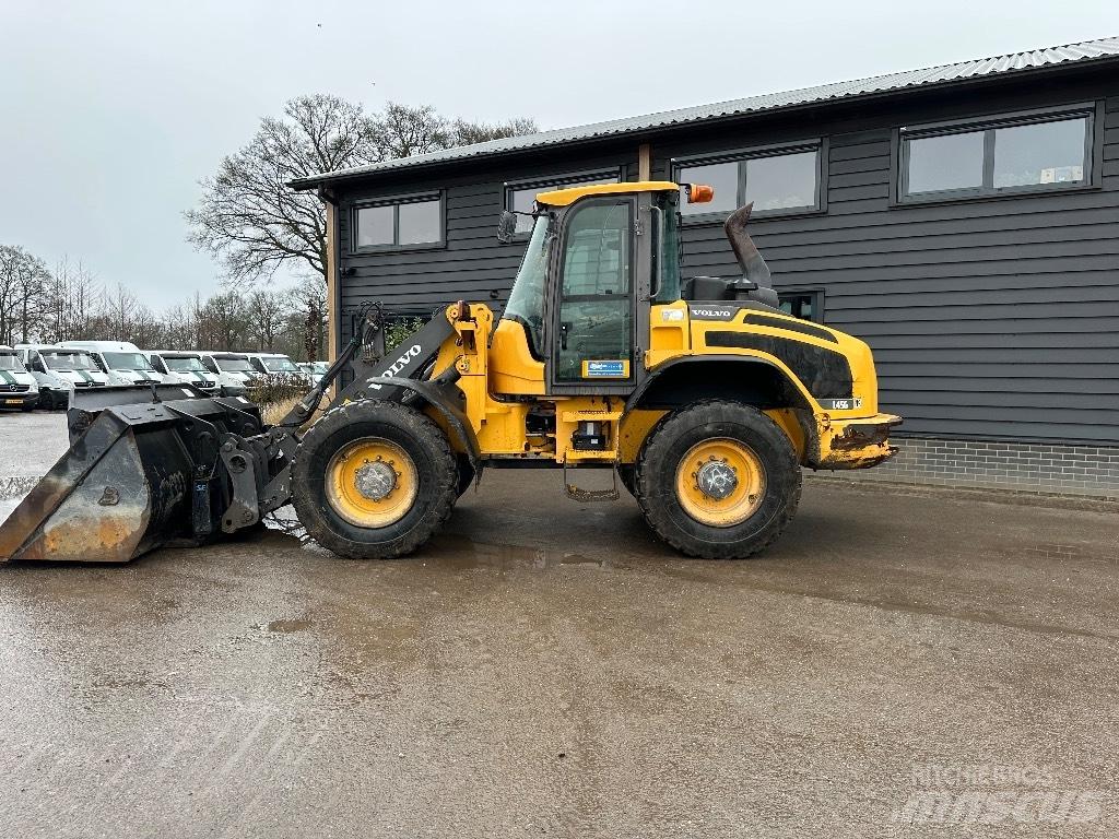 Volvo L45G  휠로우더