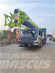 Zoomlion QY25H A/T 크레인