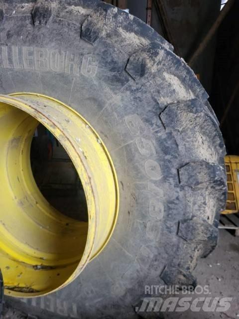 Trelleborg 650/85-38 타이어, 휠 및 림