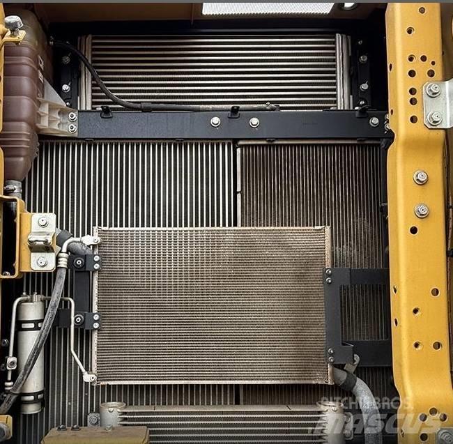 CAT 323GC 대형 굴삭기 29톤 이상
